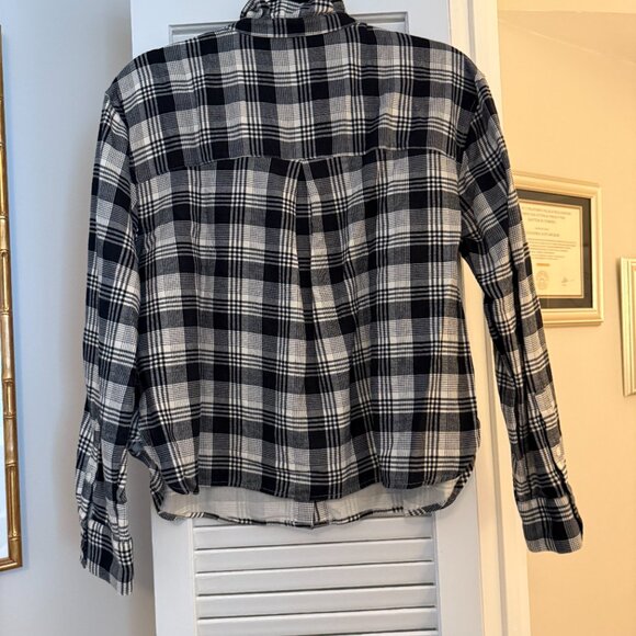 Plaid Flannel Shirt with Ruffle Collar - Banana Republic Factory - Size M - Picture 2 of 6